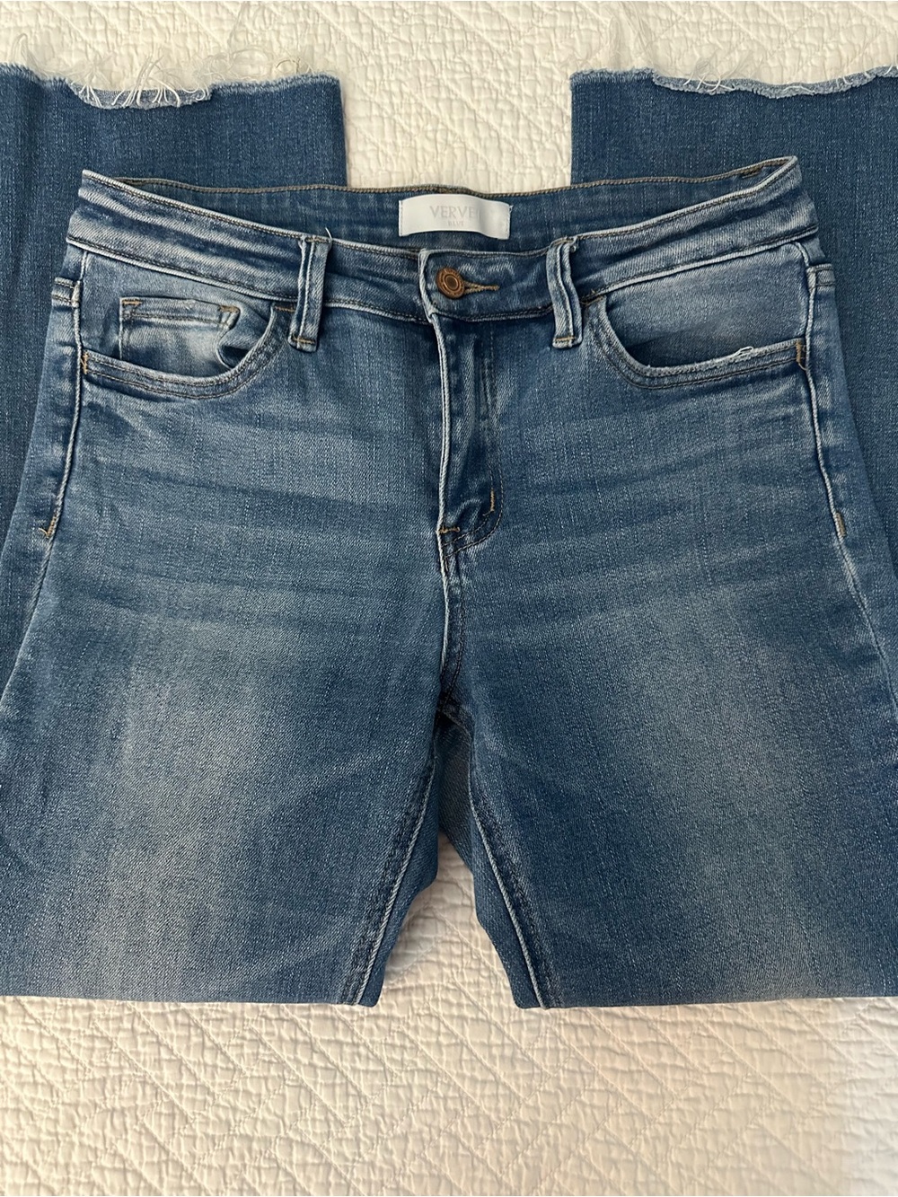 Vervet Blue Women's High-Waisted Distresses Cropped Flare Jeans Size 28